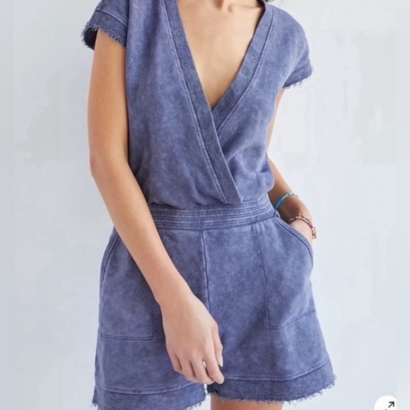 Anthropologie Daily Practice Blue Frayed Surplice Cotton Romper, Size Small - Picture 2 of 10